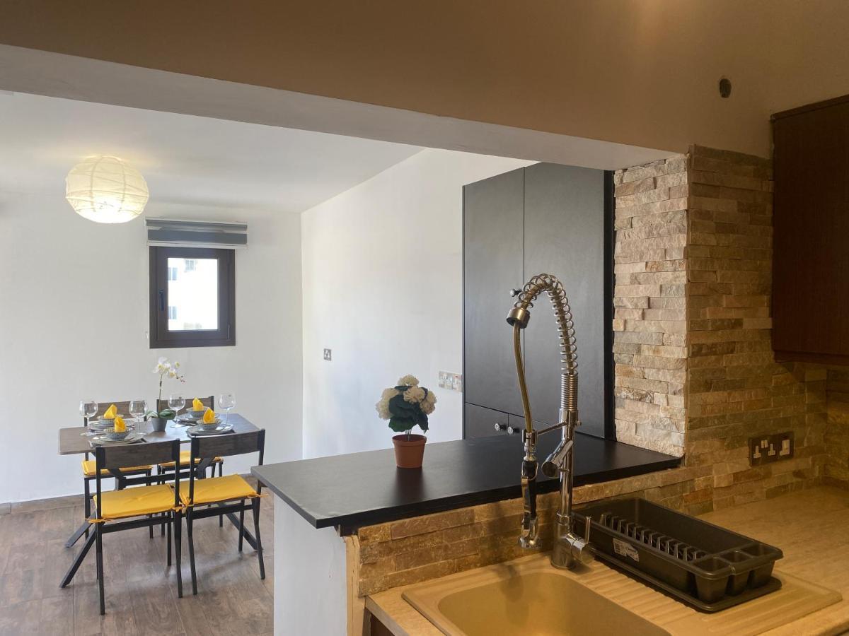 Philip Spacious Apartment ليماسول المظهر الخارجي الصورة