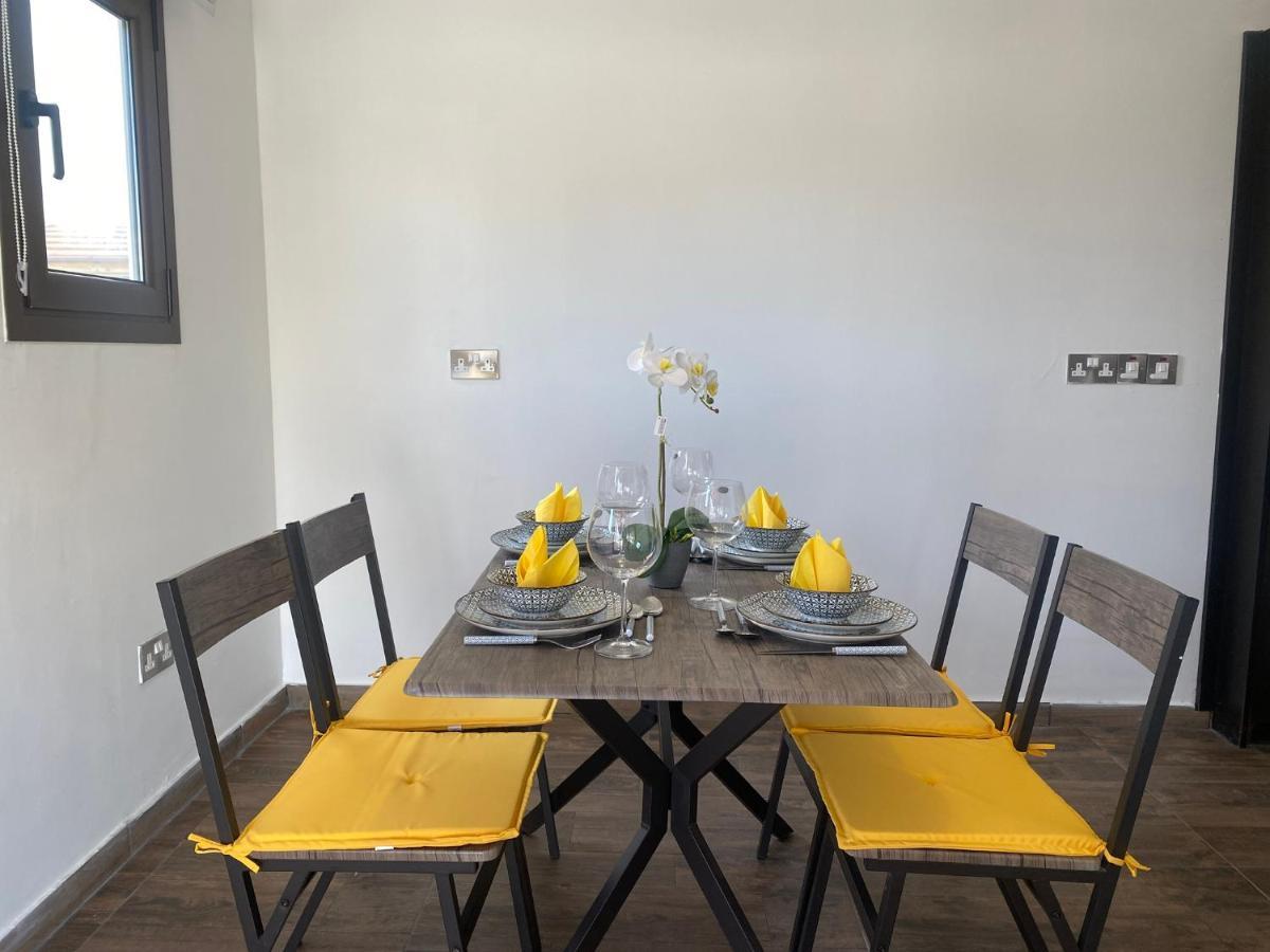 Philip Spacious Apartment ليماسول المظهر الخارجي الصورة