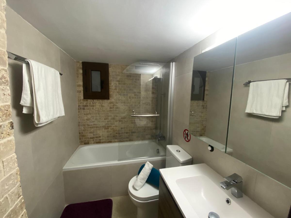 Philip Spacious Apartment ليماسول المظهر الخارجي الصورة